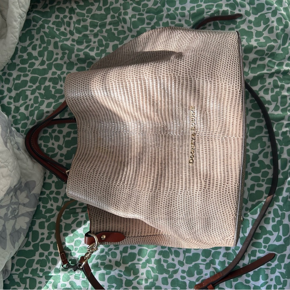Dooney & Bourke Bag